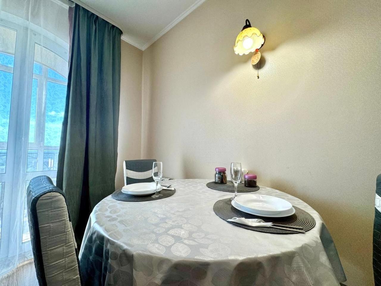 Apartpoltava: Central 2-Room Apartment with Panoramic Balcony Exterior photo