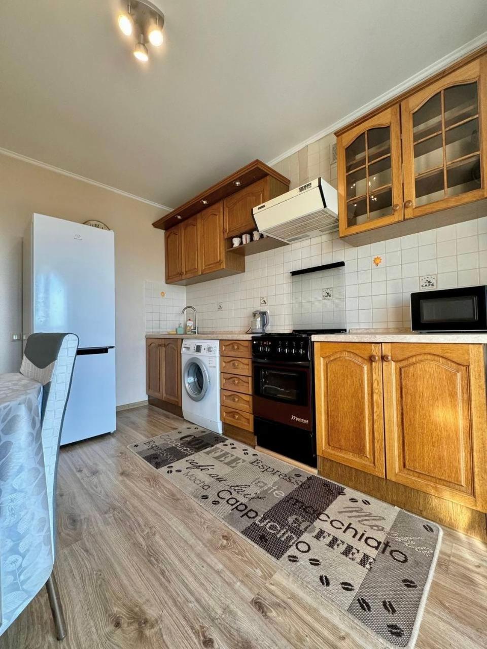 Apartpoltava: Central 2-Room Apartment with Panoramic Balcony Exterior photo