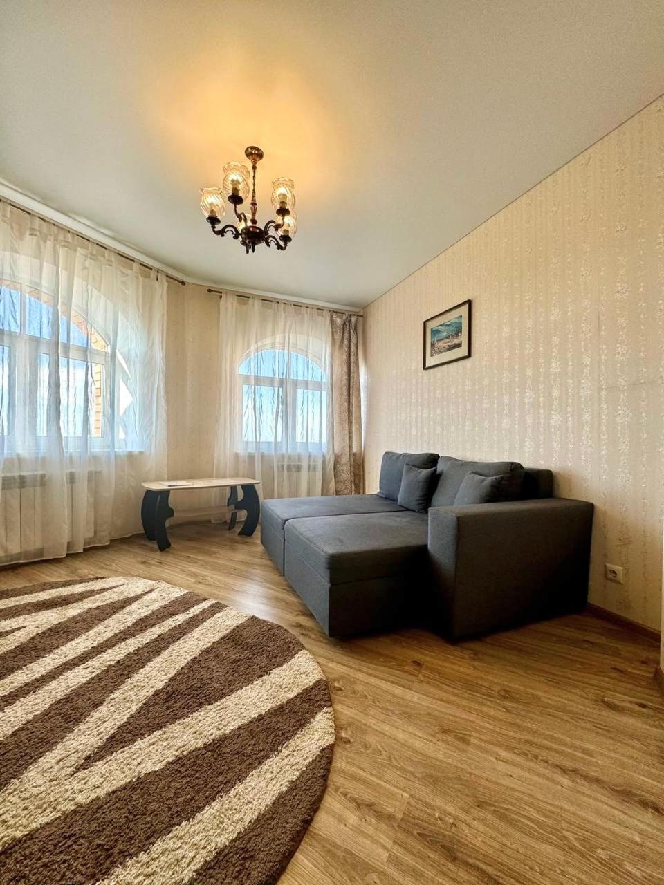 Apartpoltava: Central 2-Room Apartment with Panoramic Balcony Exterior photo
